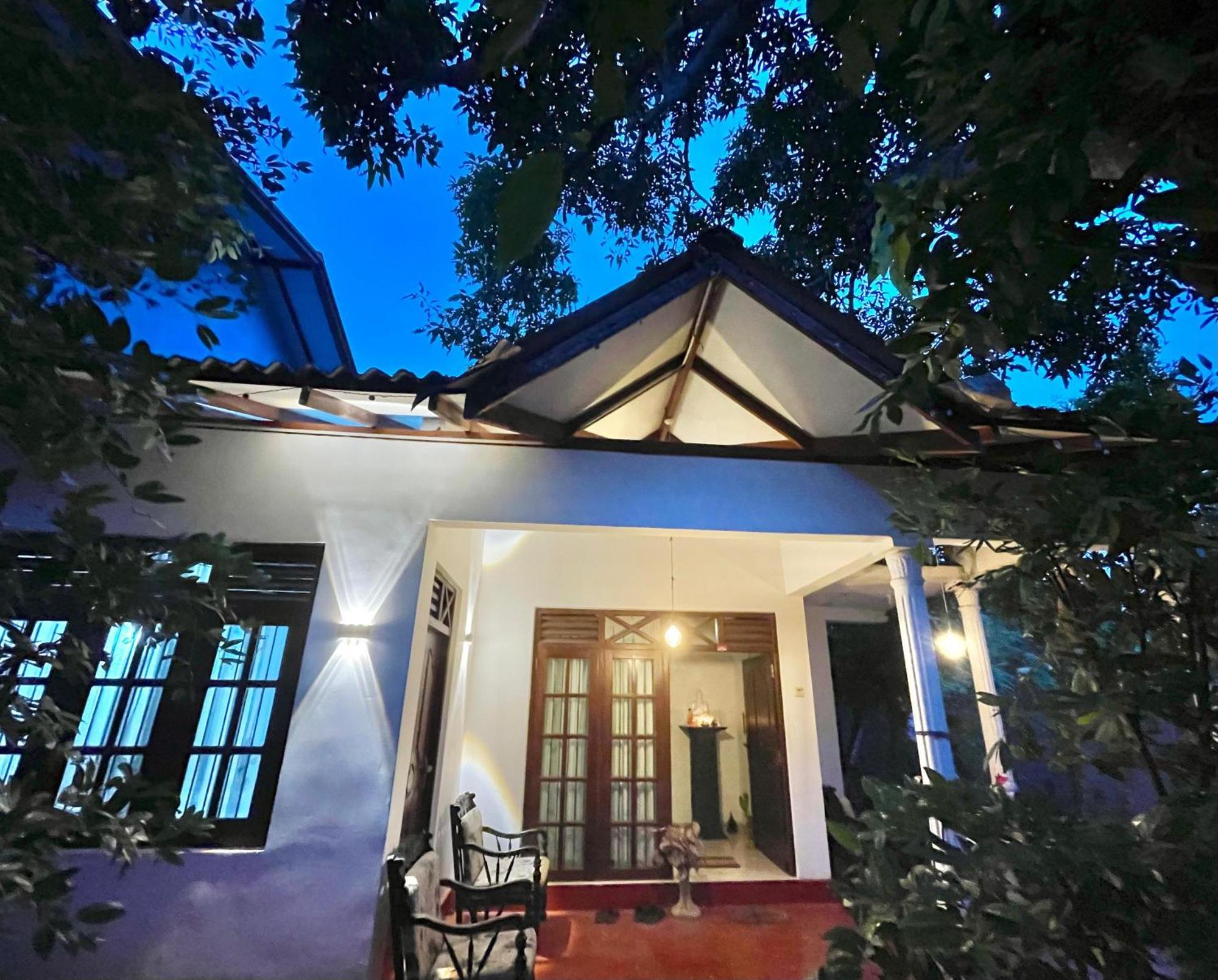 Weligama Villa South Exteriör bild